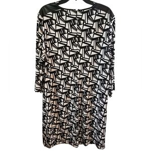 Chicos sz 3 abstract black white tan dress sz XL leather detail